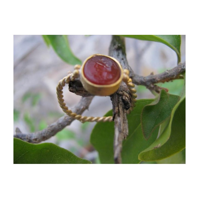 ANILLO CON CAMAFEO EN ORO