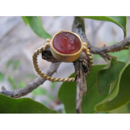 ANILLO CON CAMAFEO EN ORO